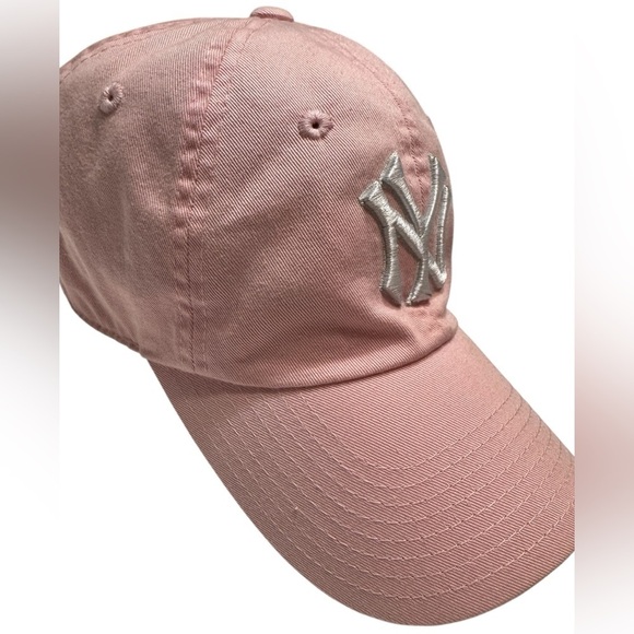 American Needle New York Yankees Hat in Pink One Se - Picture 3 of 13